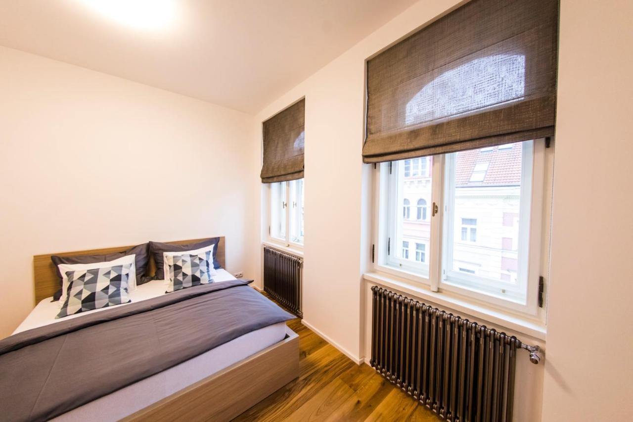 Residence "Gregorius" Прага Екстериор снимка
